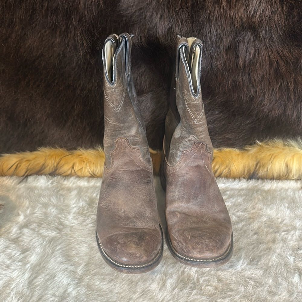 Laredo boots 9.5 (3200)